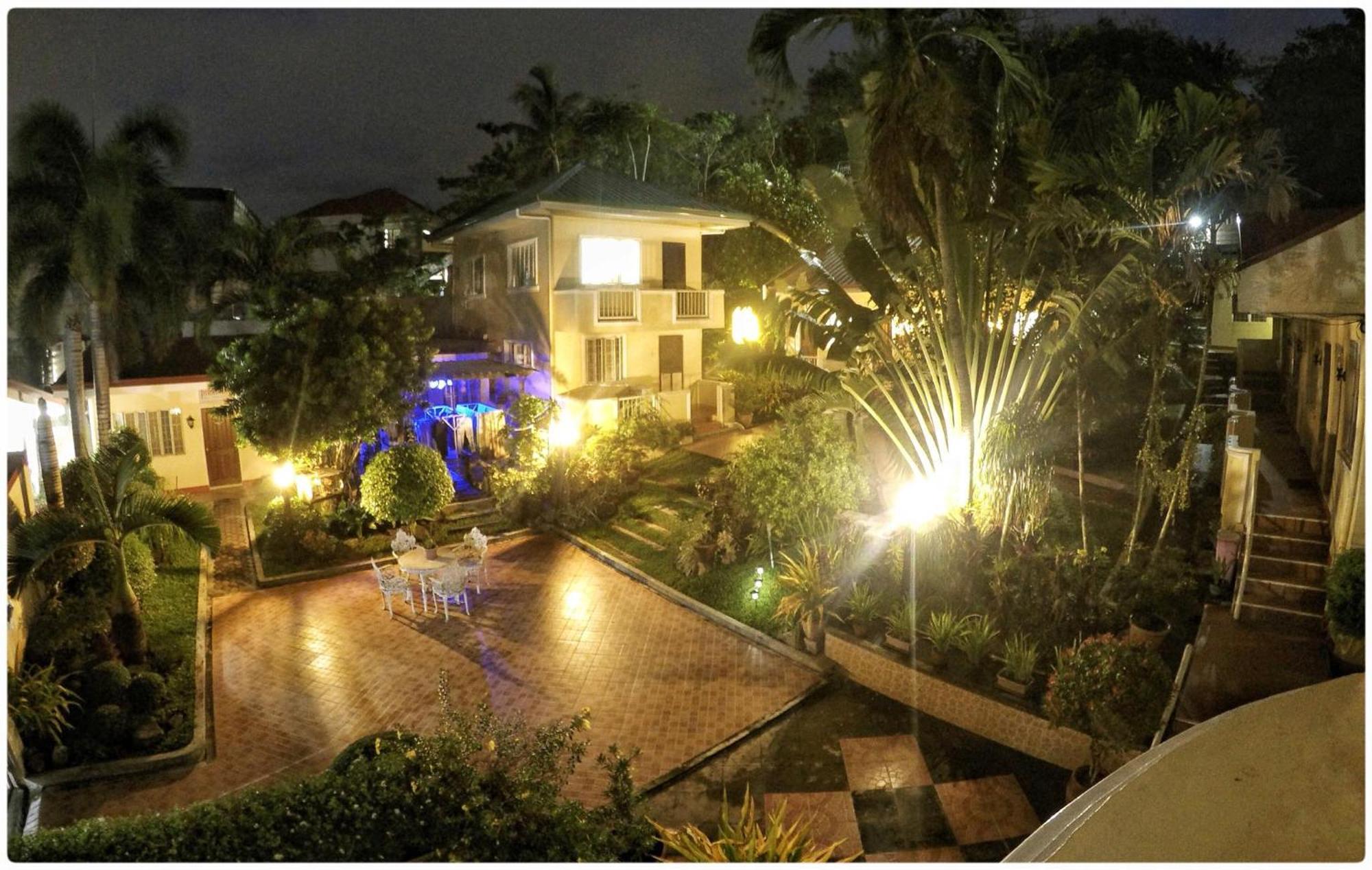 RQS Hostel Tacloban Buitenkant foto